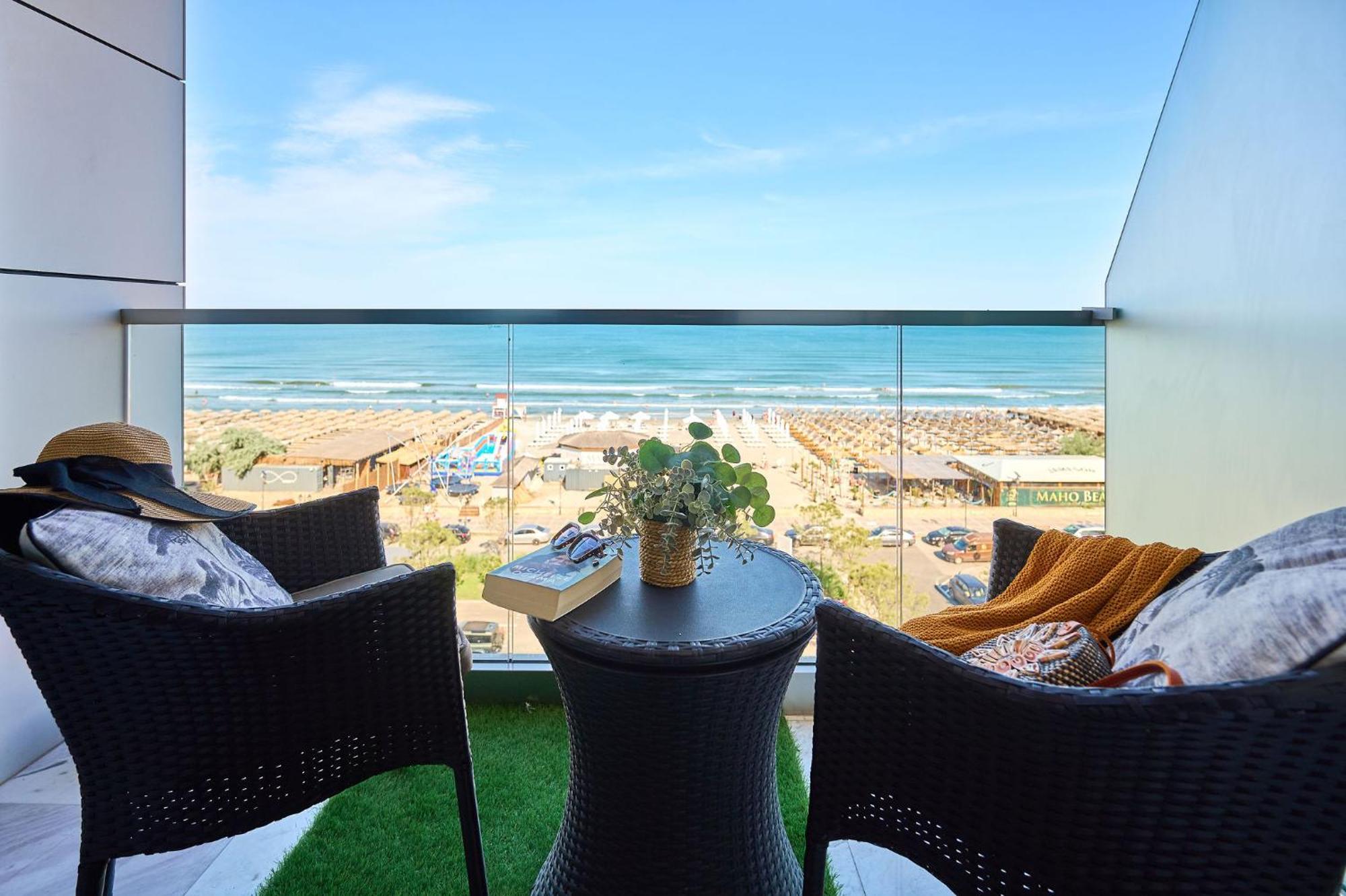 Alma Apartment In Infinity Beach Resort - Parking Mamaia Eksteriør bilde