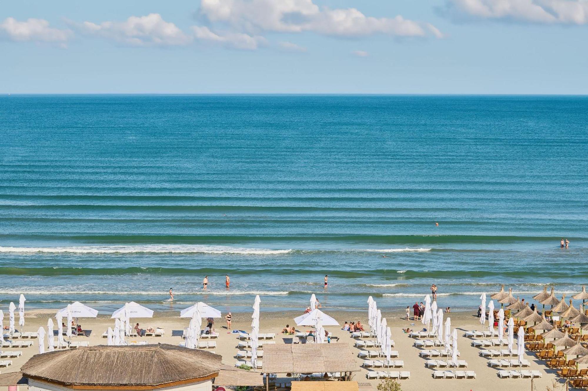 Alma Apartment In Infinity Beach Resort - Parking Mamaia Eksteriør bilde