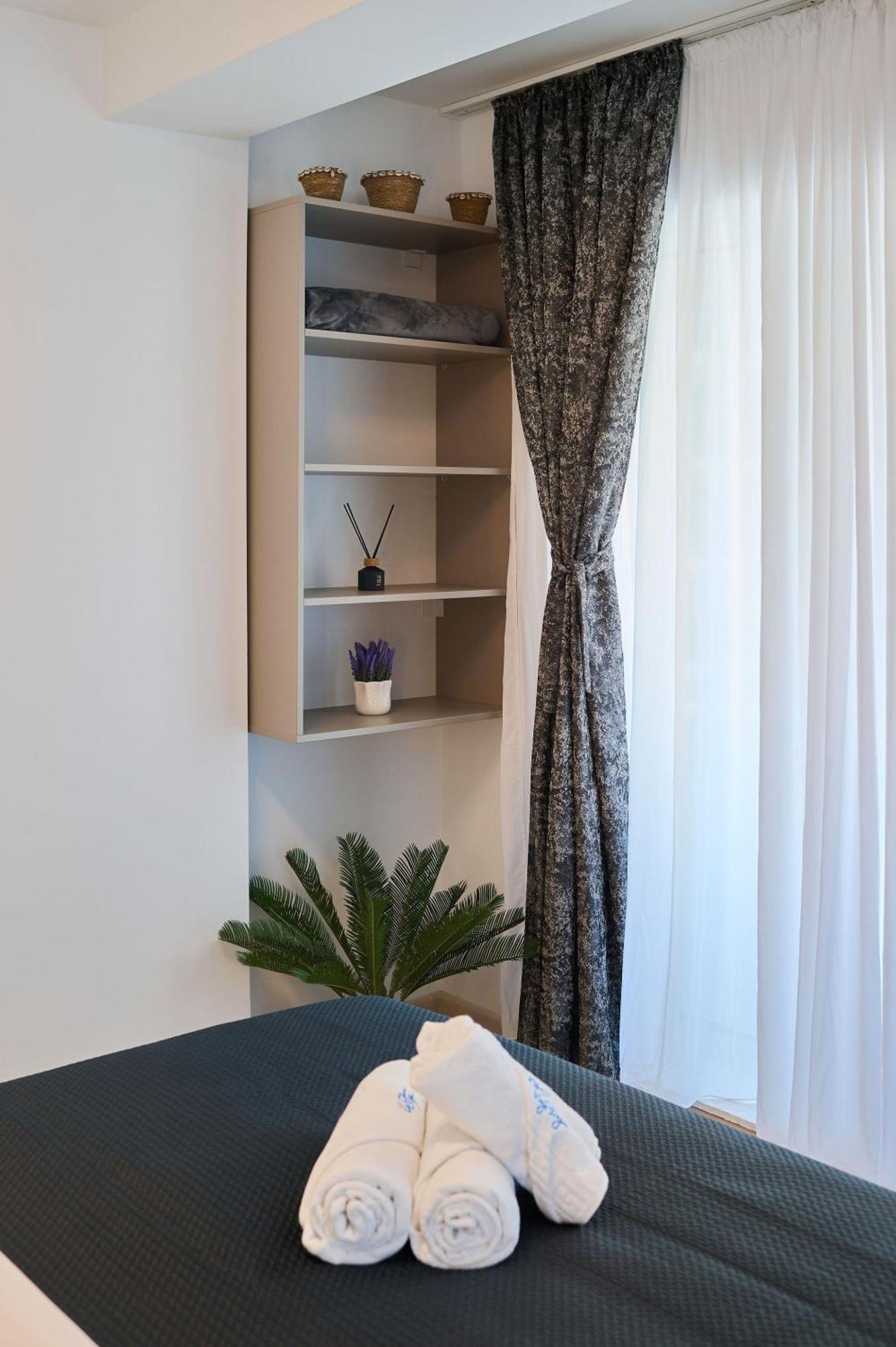 Alma Apartment In Infinity Beach Resort - Parking Mamaia Eksteriør bilde