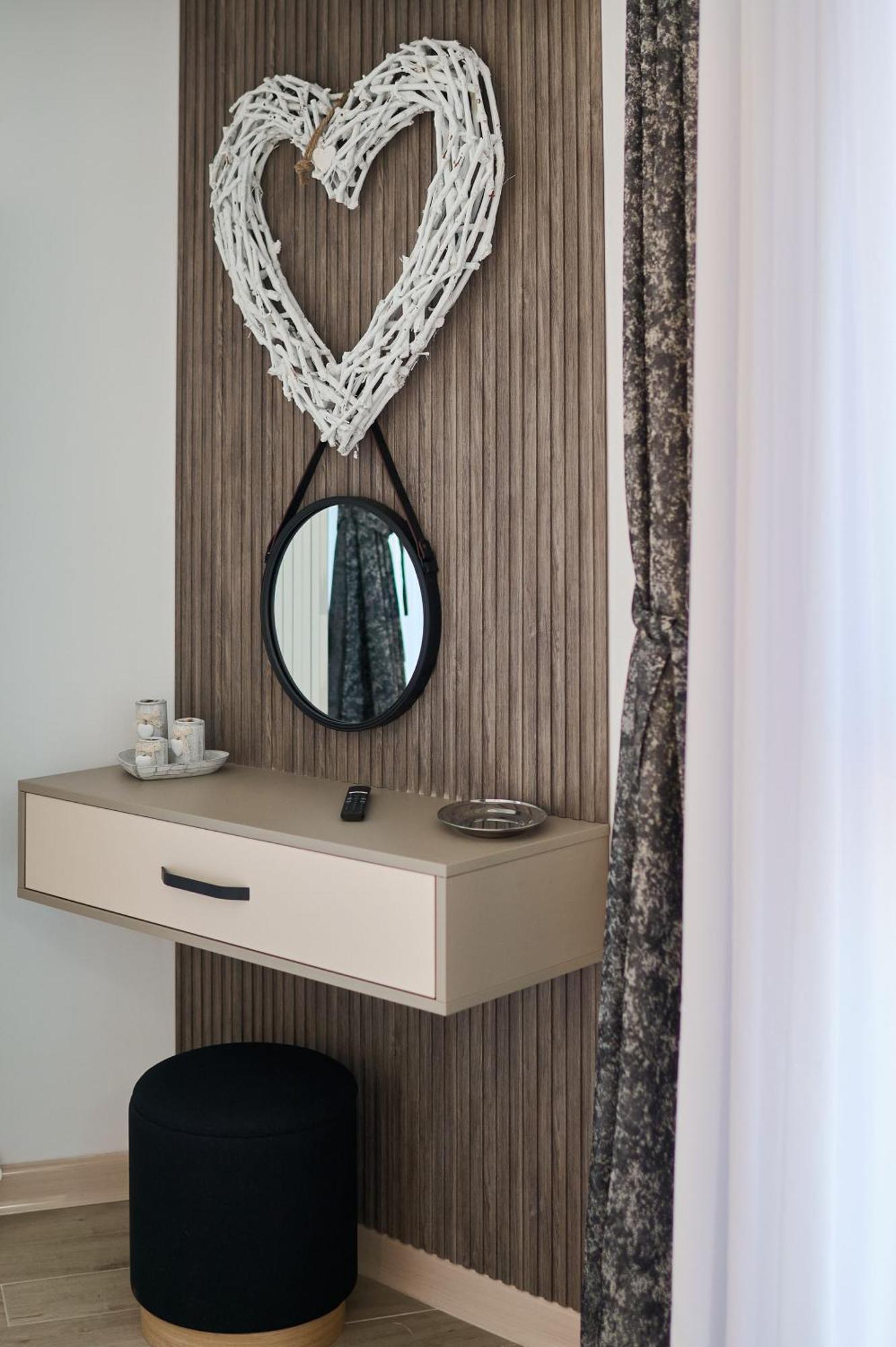 Alma Apartment In Infinity Beach Resort - Parking Mamaia Eksteriør bilde
